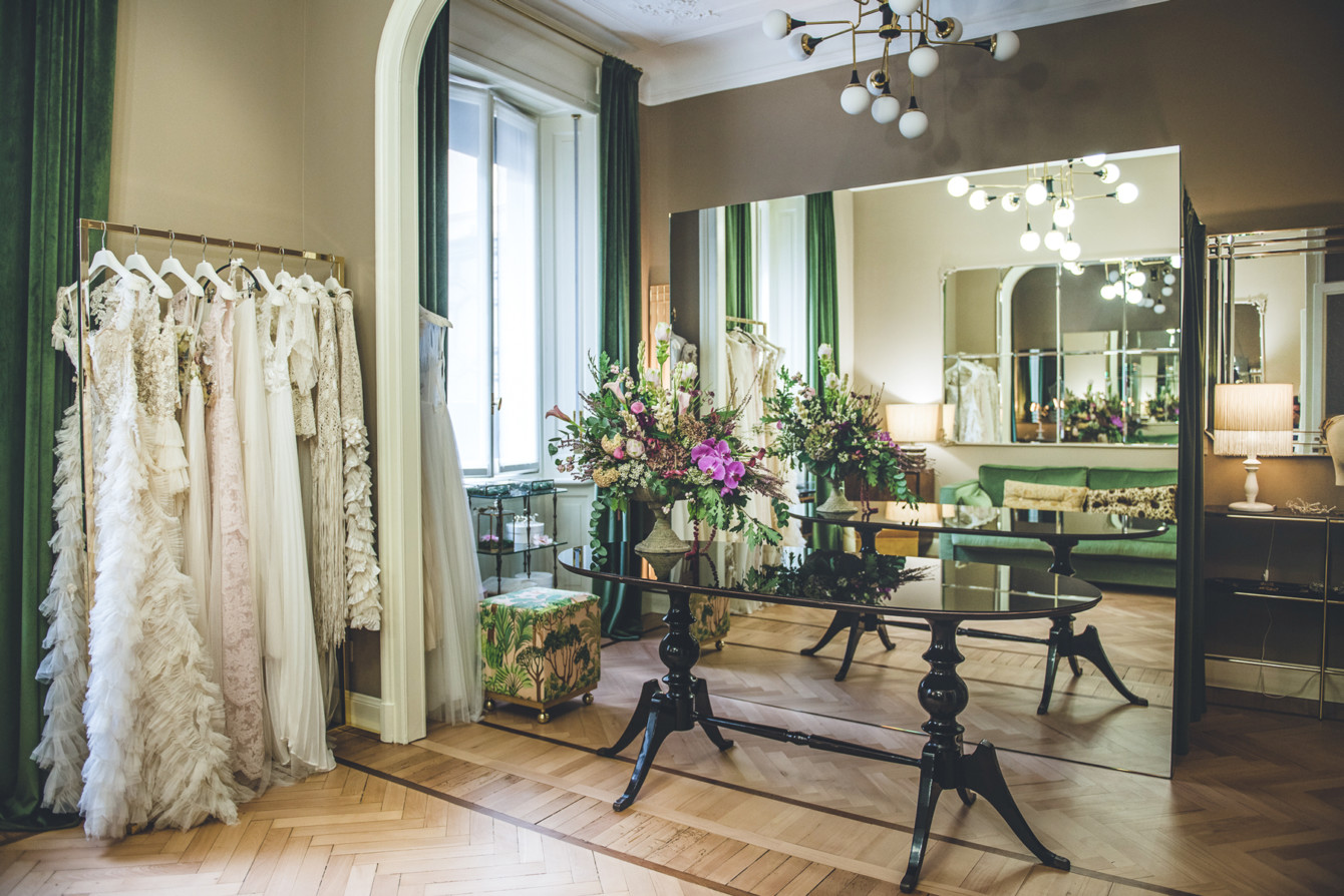 Elisabetta Delogu. Presentazione Collezione – Milano